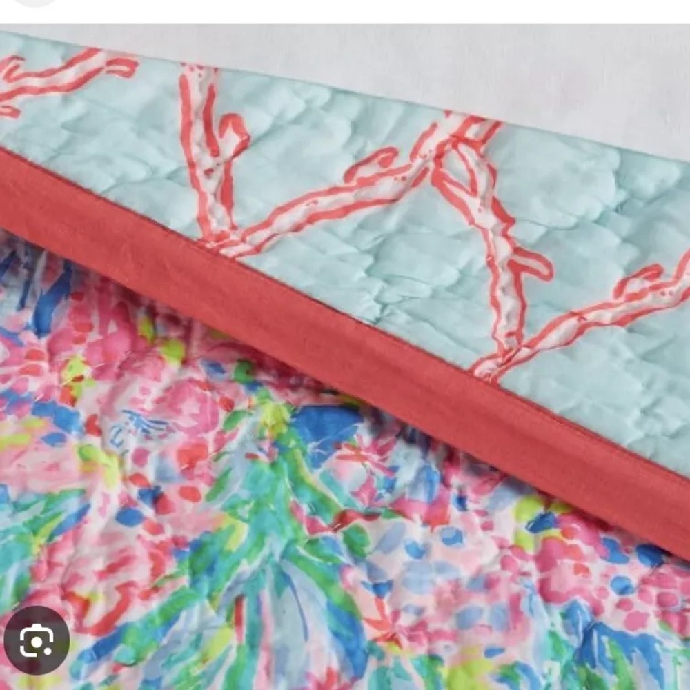 NWT POTTERY BARN Lilly Pulitzer FAN SEA PANTS Full/ Queen Quilt - Picture 3 of 4